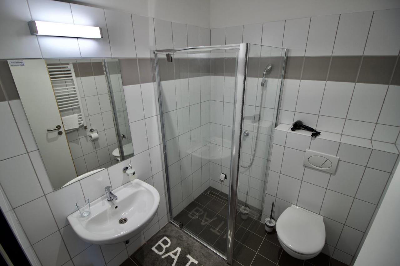 Sport Centrum Apartman Papa Bagian luar foto